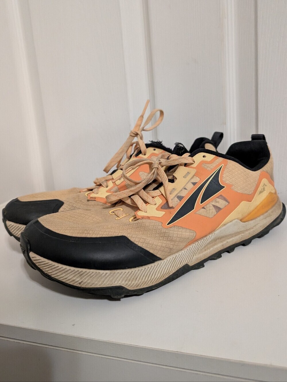 Altra Lone Peak 7 Womens Shoes Yellow Orange Size 10.5 Trail Running Sneakers